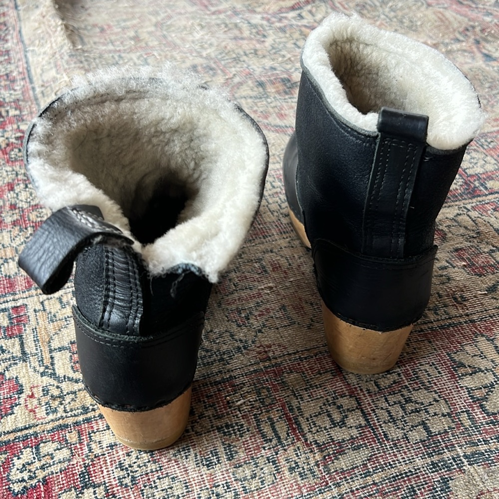 No. 6 5” Pull On Shearling Clog Boot (Size 40 But… - image 4